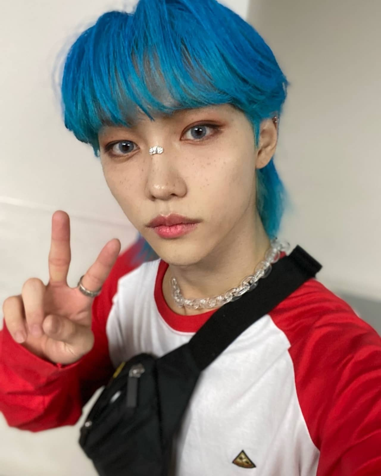 Felix, um dos idols com cabelo azul