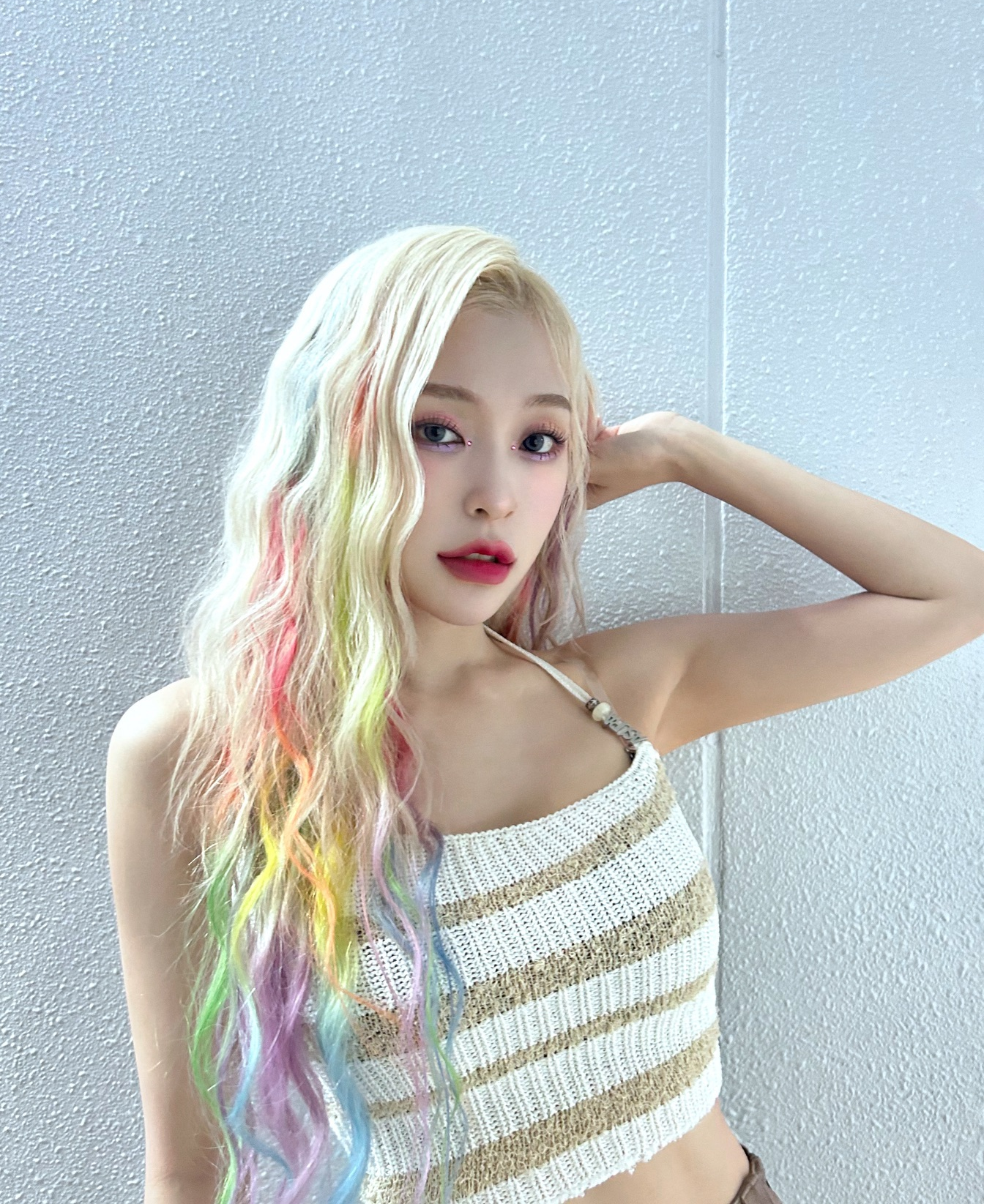 Gahyeon, uma das idols com cabelo colorido