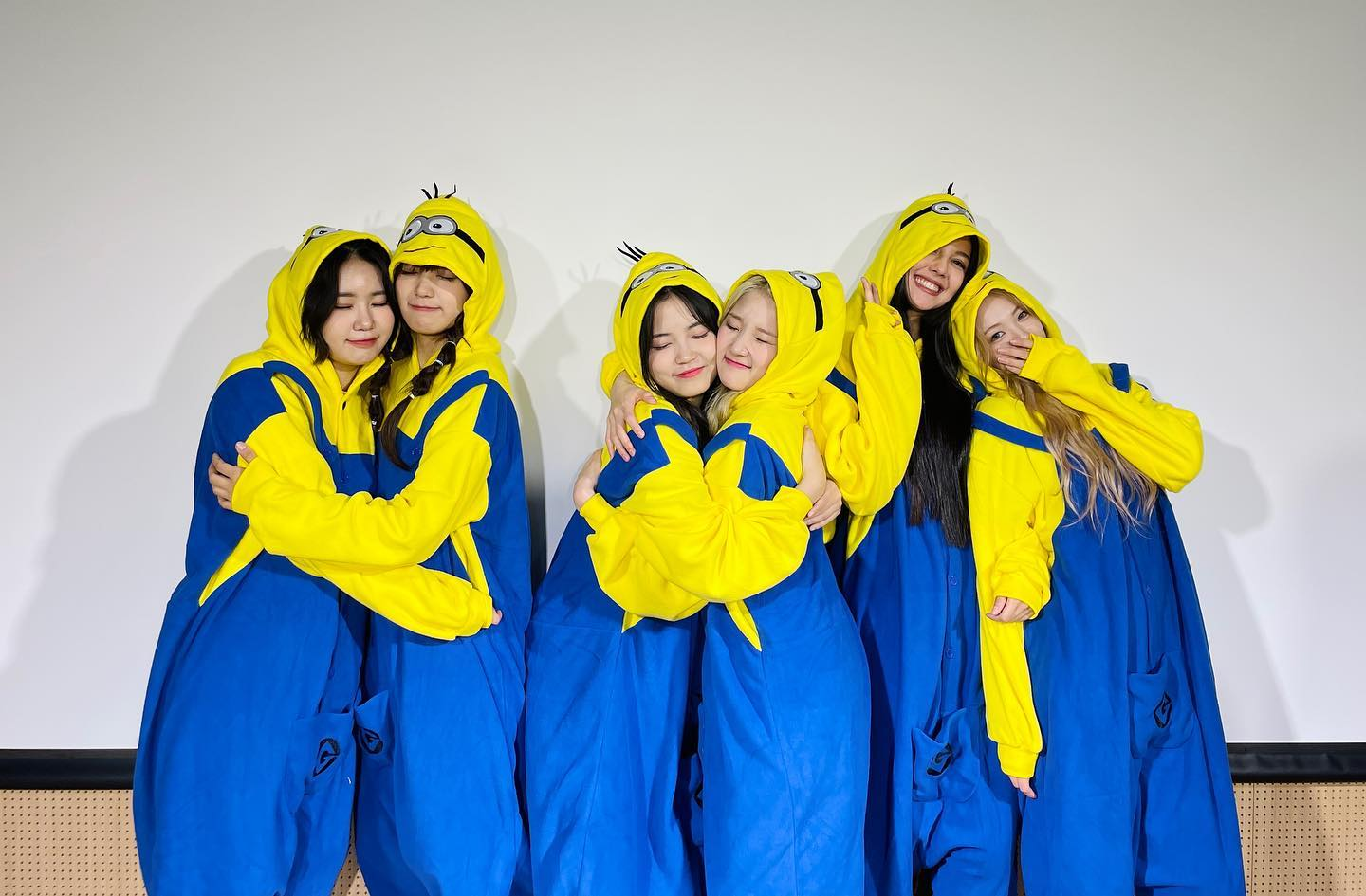 Lapillus, um dos grupos idols de kigurumi