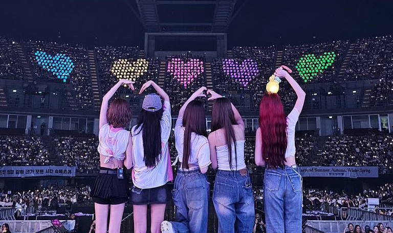 Red Velvet em uma das fotos de shows de kpop