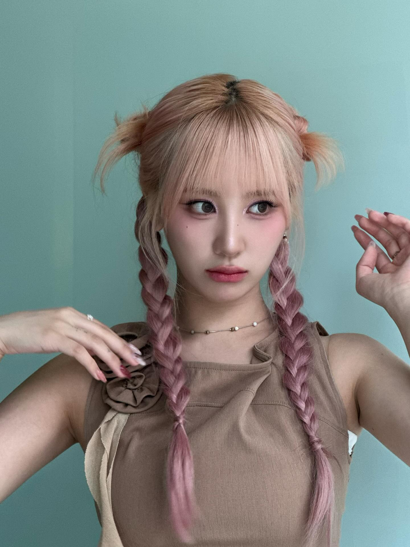 Hayun, Primrose, com um dos penteados de idols mais bonitos