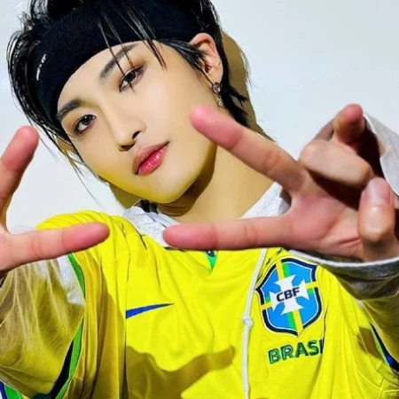 Seonghwa, do Ateez, em uma das fotos de idols no Brasil