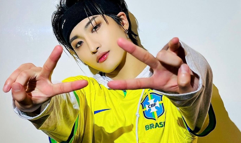Seonghwa, do Ateez, em uma das fotos de idols no Brasil