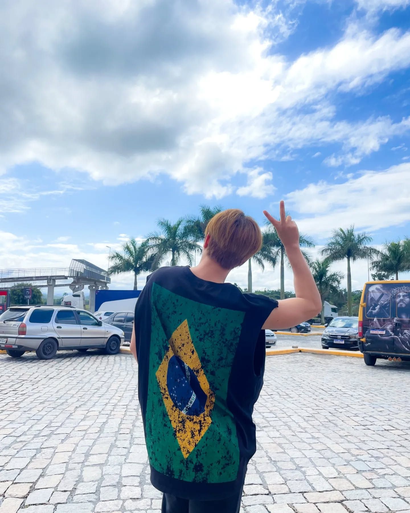 Teo, do DKB, em uma das fotos de idols no Brasil