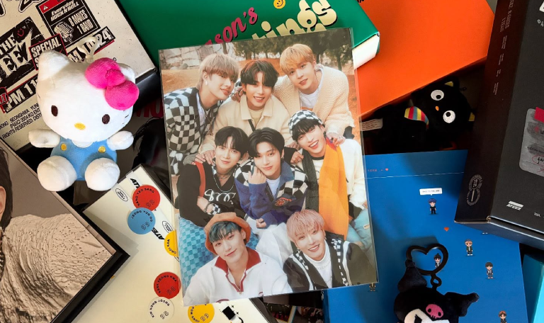 Exemplos de season's greetings do grupo Ateez