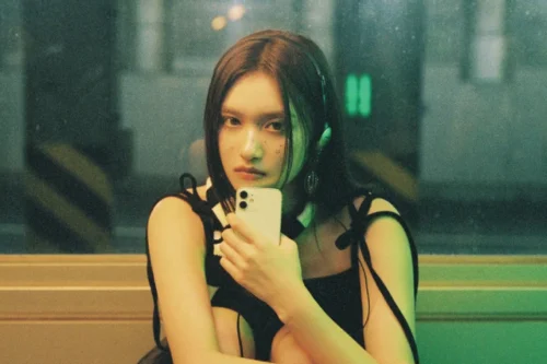 "Either Way" é uma boa música para fãs adultos de kpop