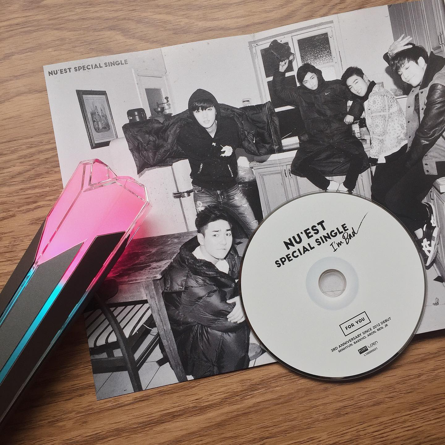 Goodies do grupo Nu'est