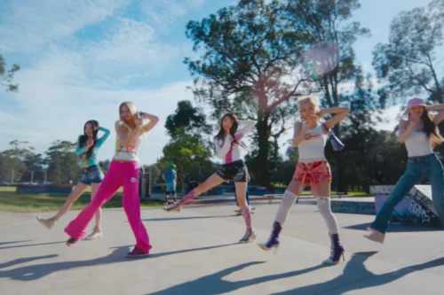 "404 (New Era)" é uma das coreografias de grupos femininos