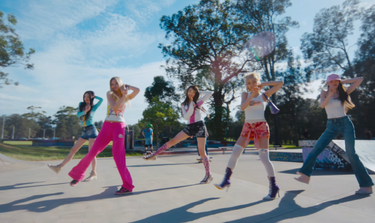 "404 (New Era)" é uma das coreografias de grupos femininos