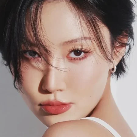 Hwasa, do Mamamoo, é uma das idols do signo de Leão