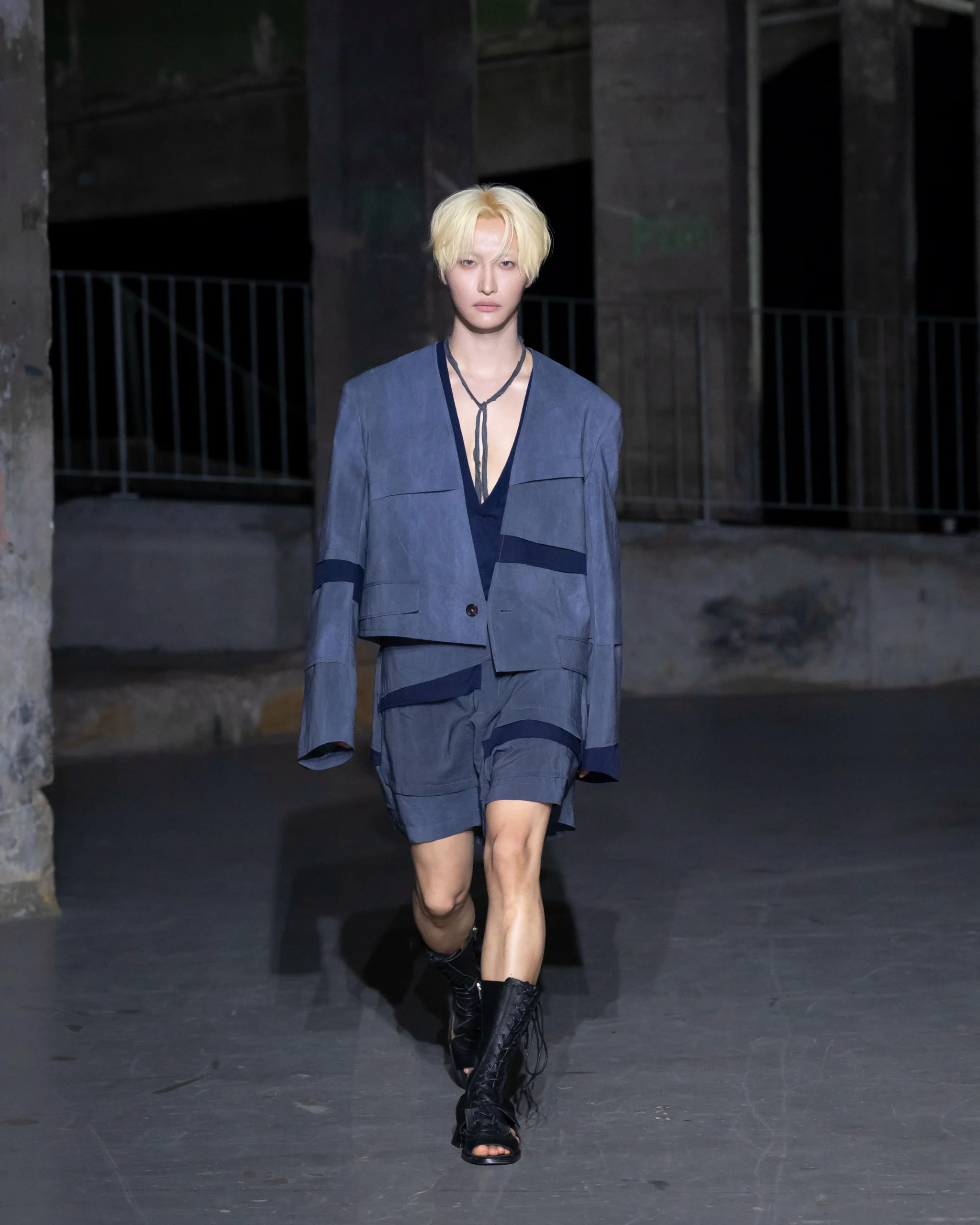 O Seonghwa, do Ateez, é um dos idols com estilo andrógino